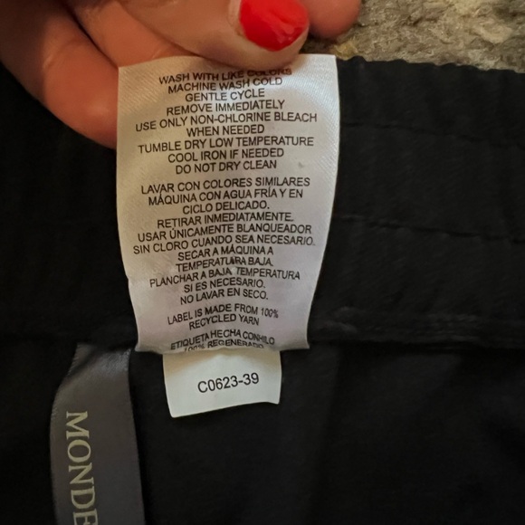 Mondetta Elegant Black Pants size L (i102) - Picture 8 of 12